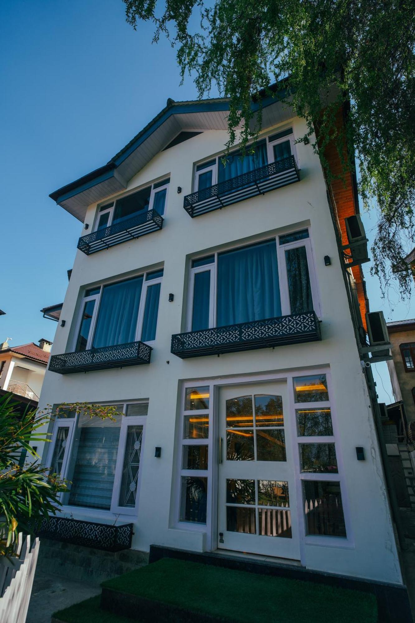 De Elaaf The Luxury Stay Srīnagar Dış mekan fotoğraf