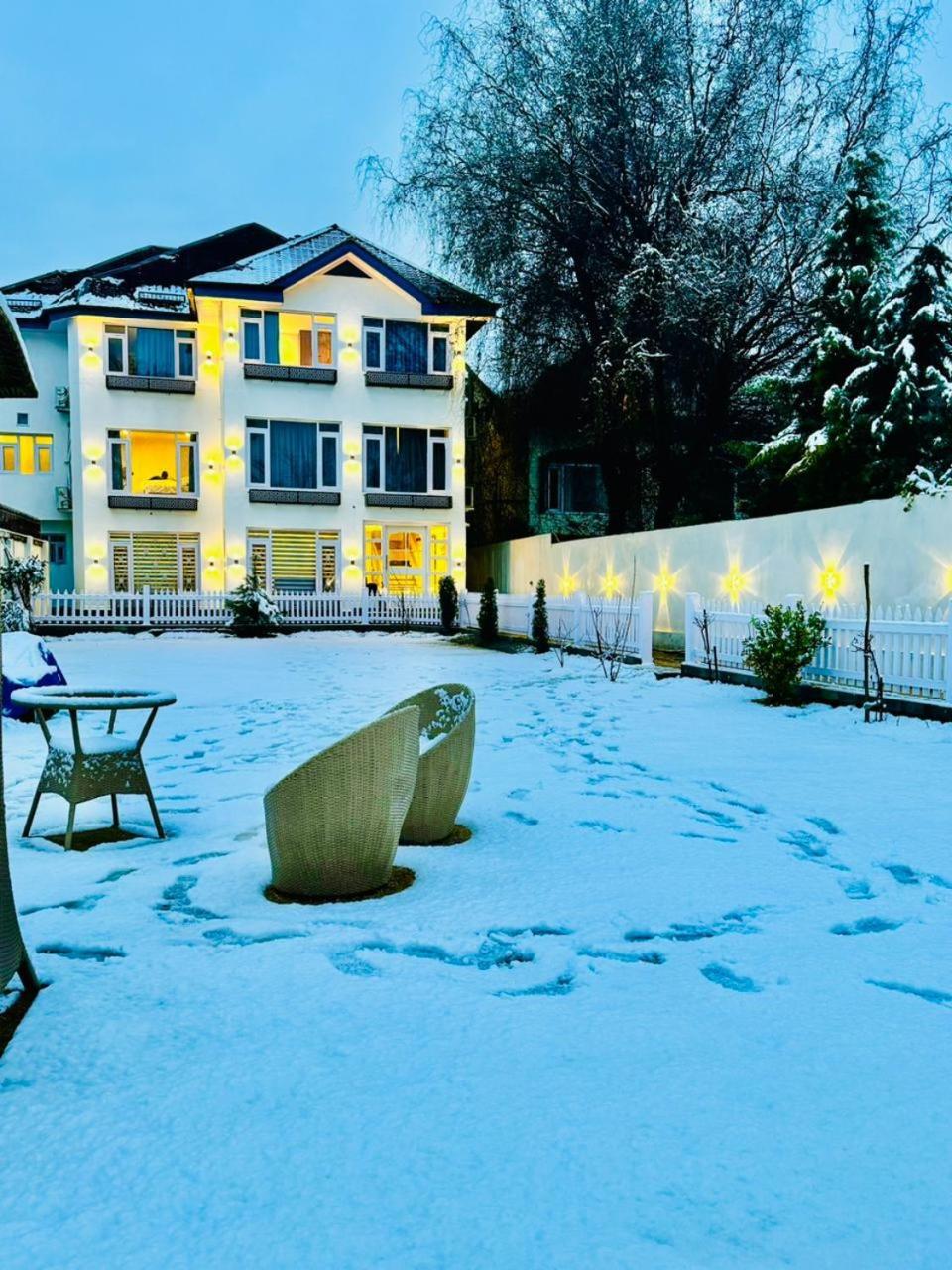 De Elaaf The Luxury Stay Srīnagar Dış mekan fotoğraf