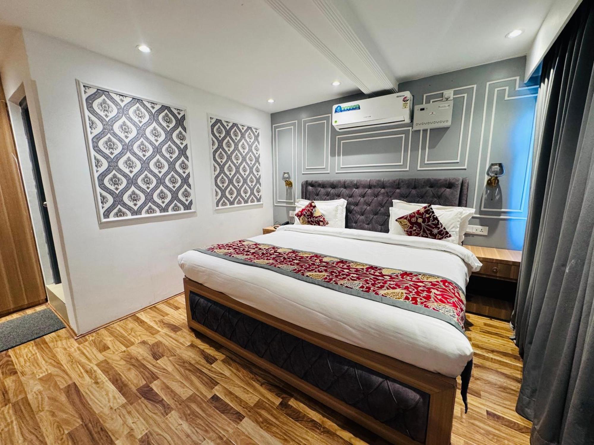 De Elaaf The Luxury Stay Srīnagar Dış mekan fotoğraf