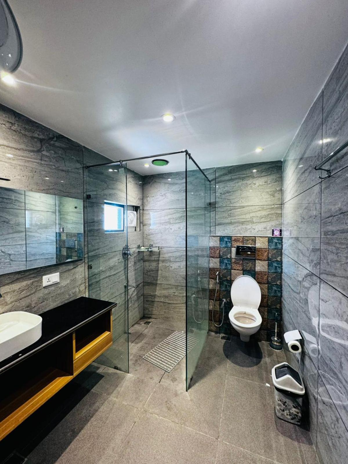 De Elaaf The Luxury Stay Srīnagar Dış mekan fotoğraf