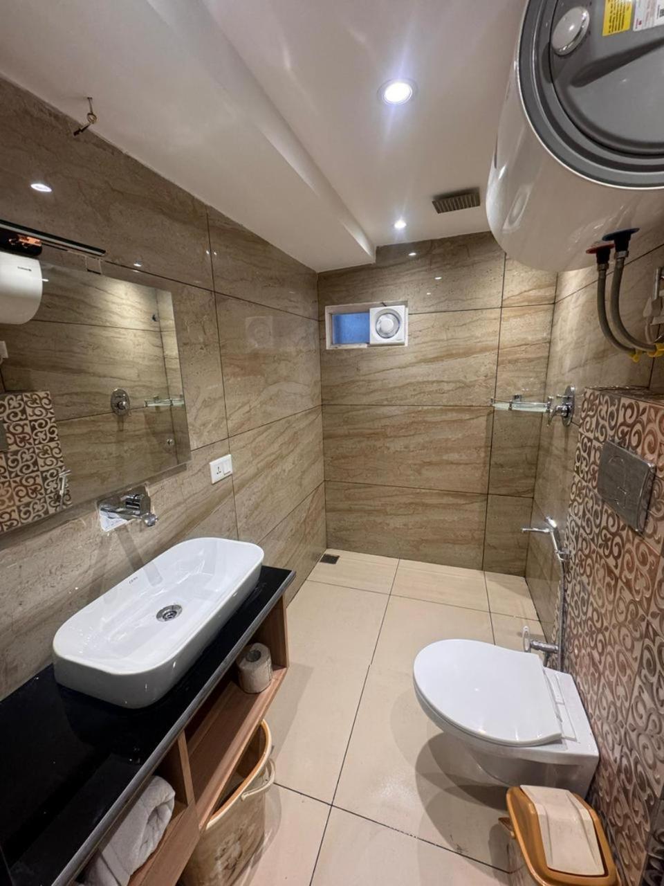 De Elaaf The Luxury Stay Srīnagar Dış mekan fotoğraf
