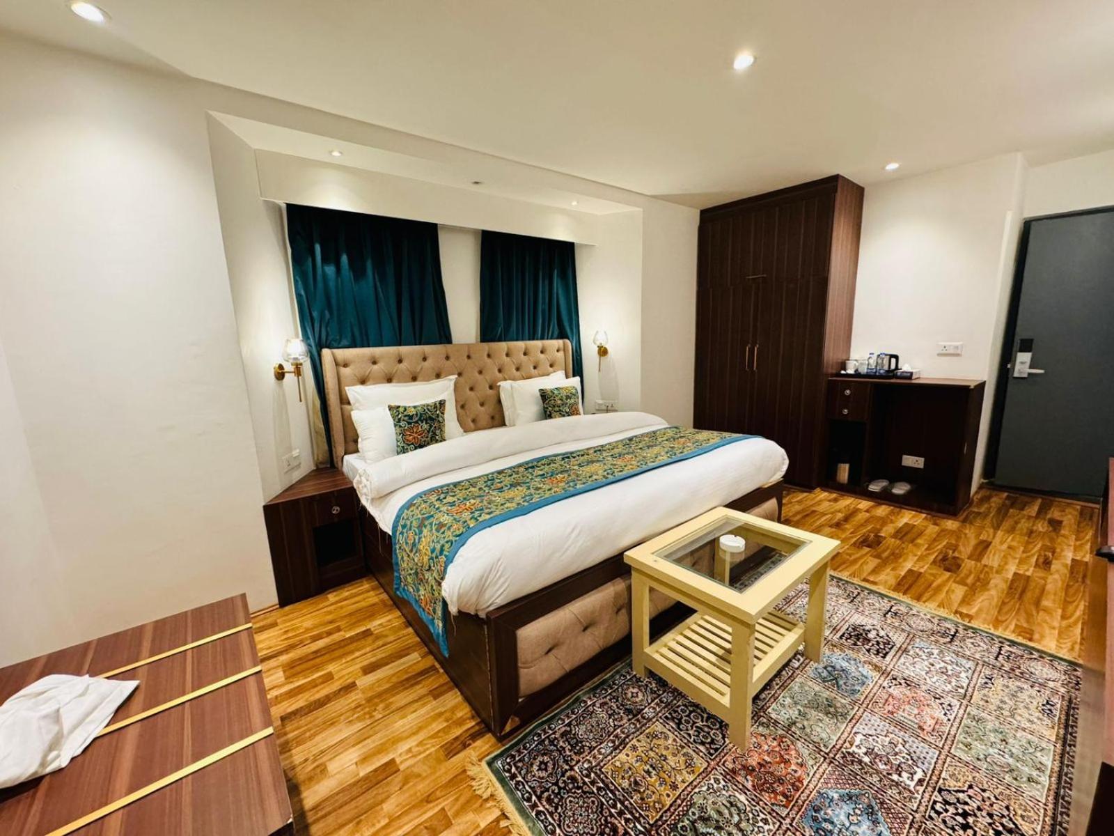De Elaaf The Luxury Stay Srīnagar Dış mekan fotoğraf