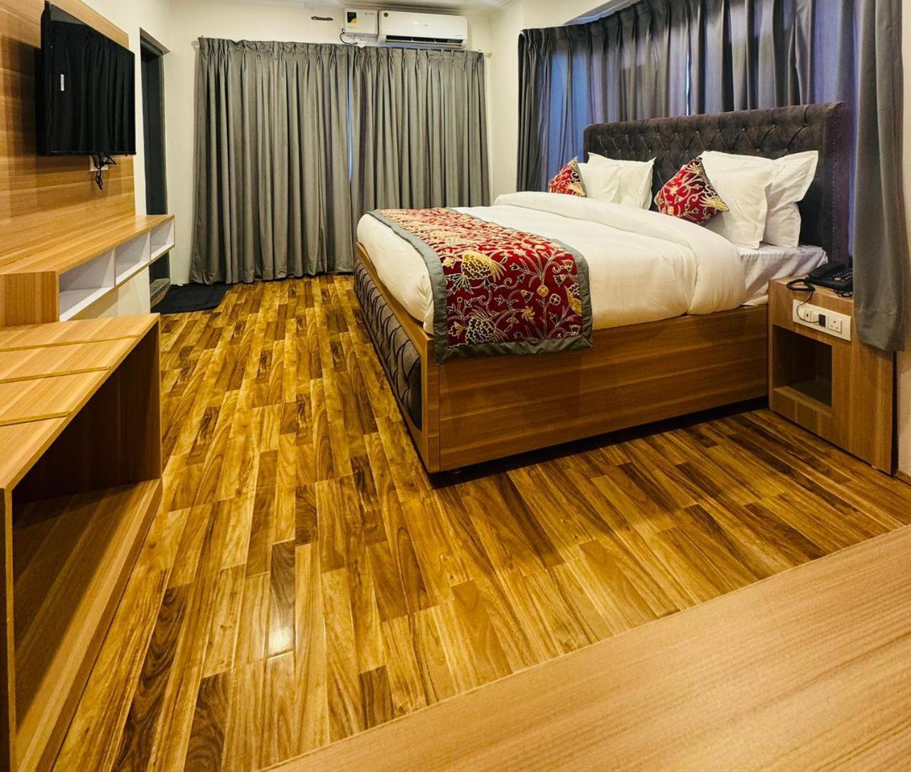 De Elaaf The Luxury Stay Srīnagar Dış mekan fotoğraf